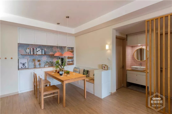 柜貓|酒柜設計|入墻式酒柜